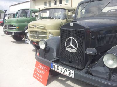 Mercedes Trio